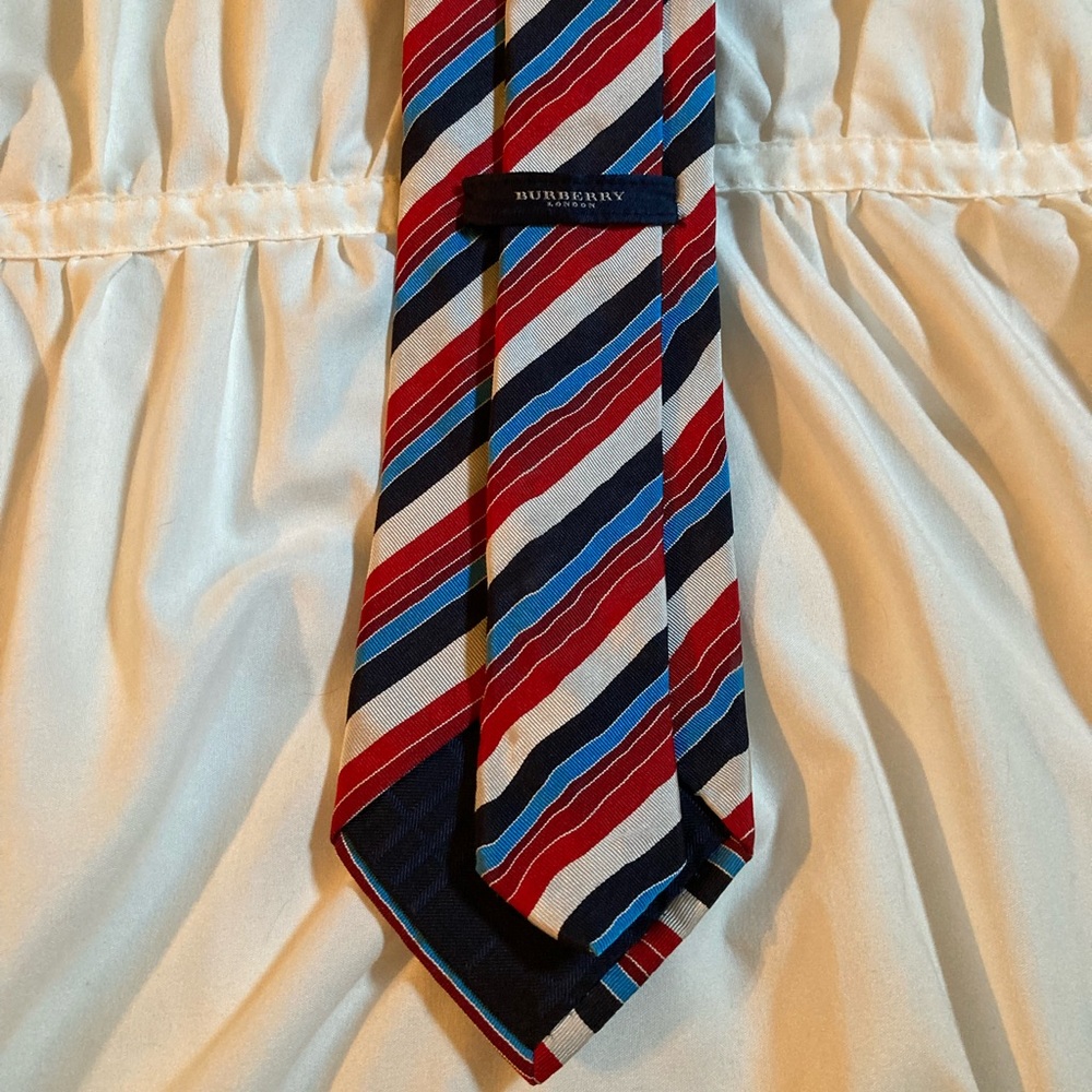 Burberry 100% Silk Tie Vintage - Picture 5 of 5